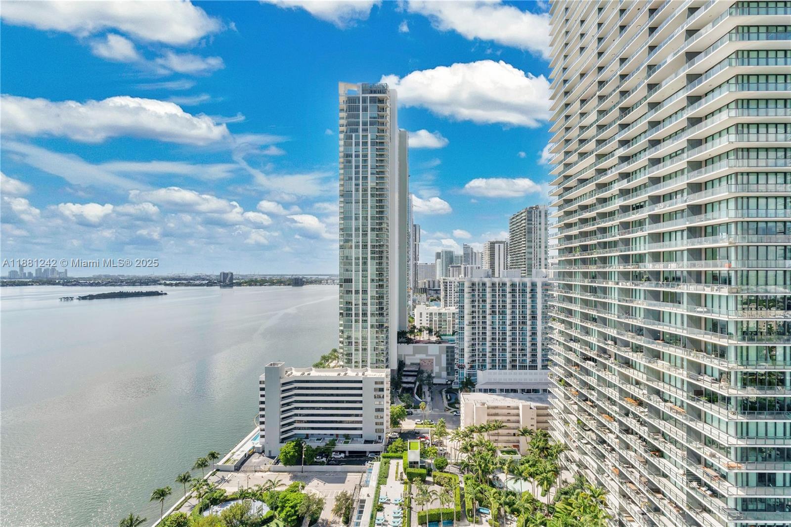 650 NE 32nd St #2407, Miami FL 33137