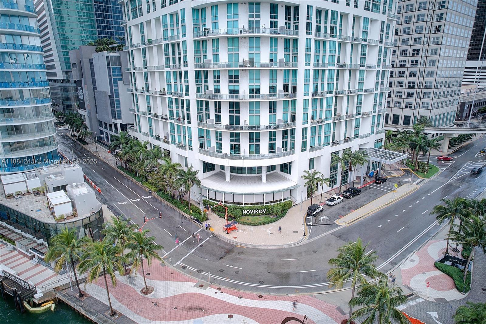 300 S Biscayne Blvd #T-2104, Miami FL 33131