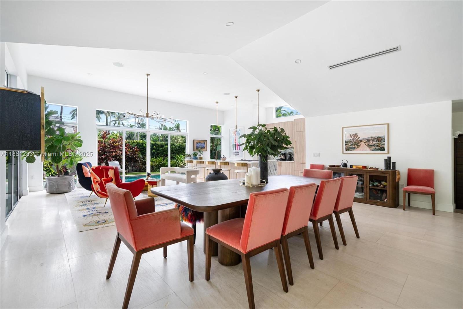 520 E Dilido Dr, Miami Beach FL 33139