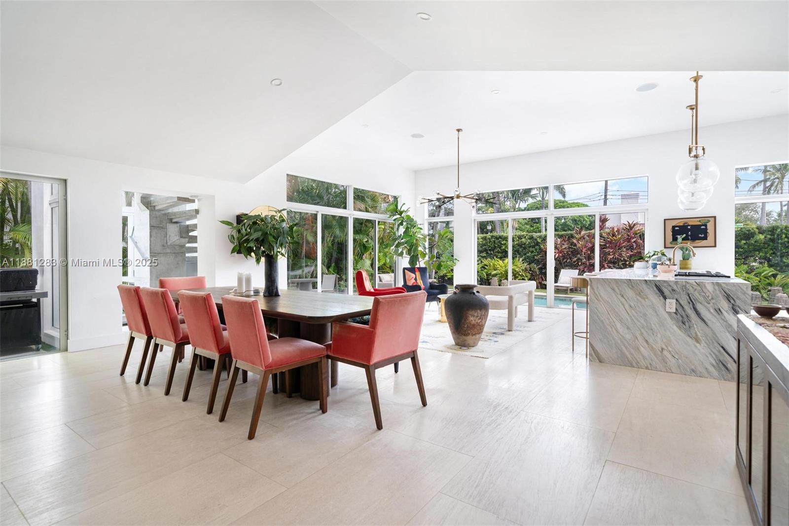 520 E Dilido Dr, Miami Beach FL 33139