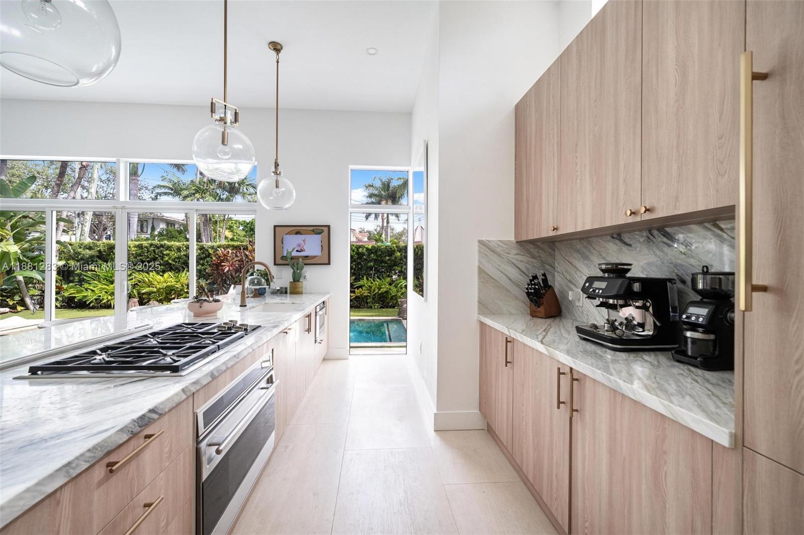 520 E Dilido Dr, Miami Beach FL 33139