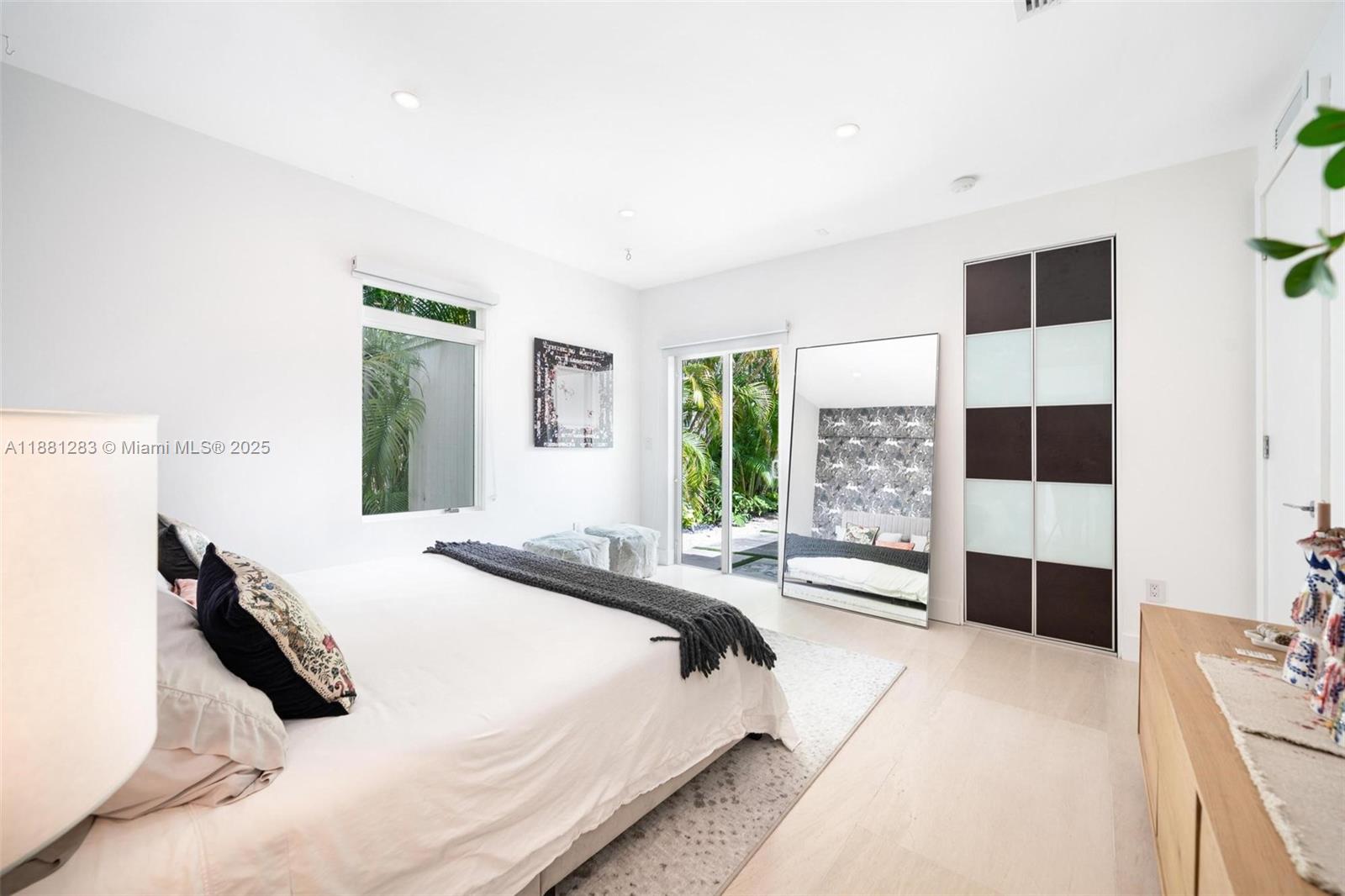 520 E Dilido Dr, Miami Beach FL 33139