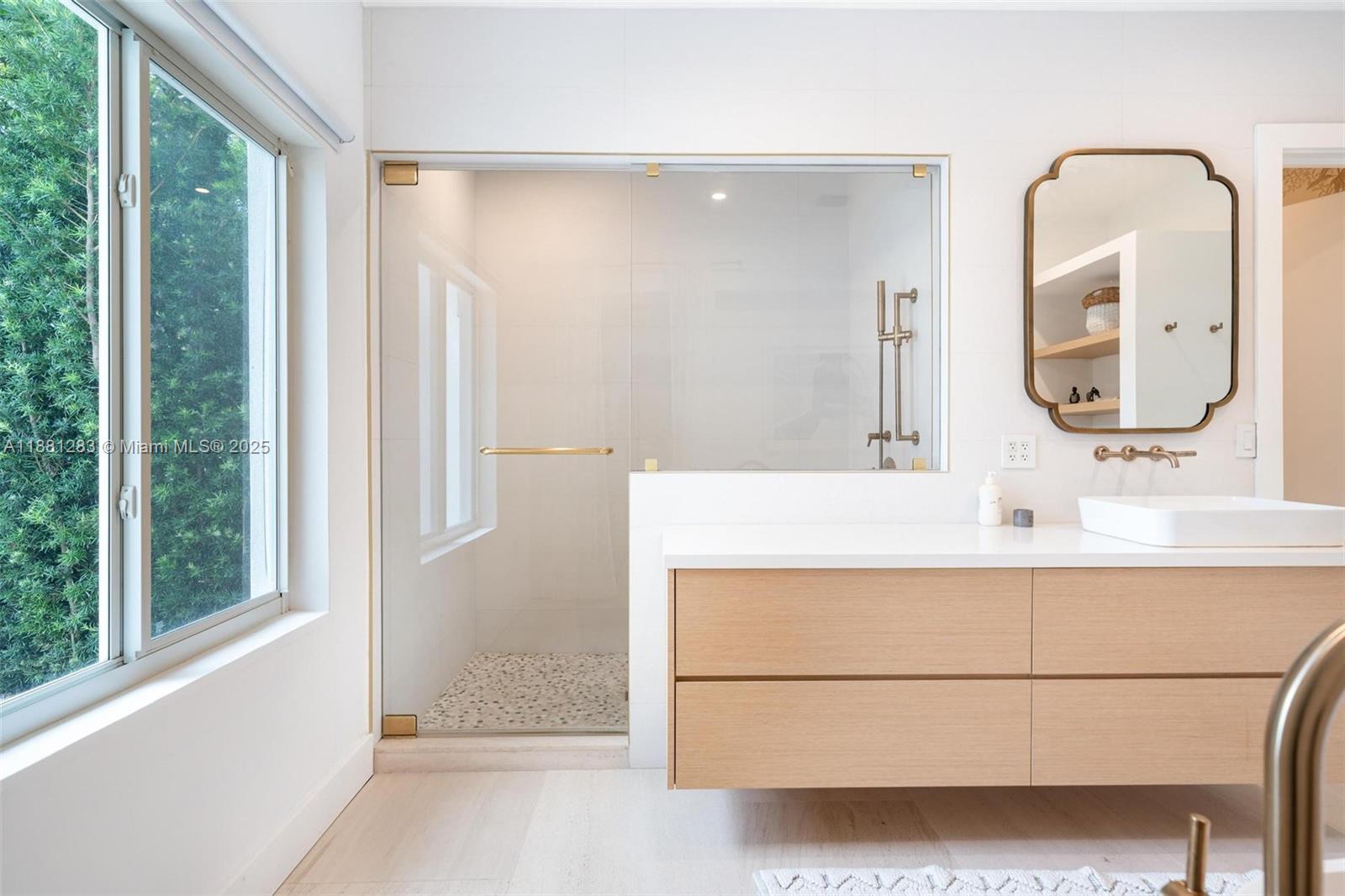520 E Dilido Dr, Miami Beach FL 33139