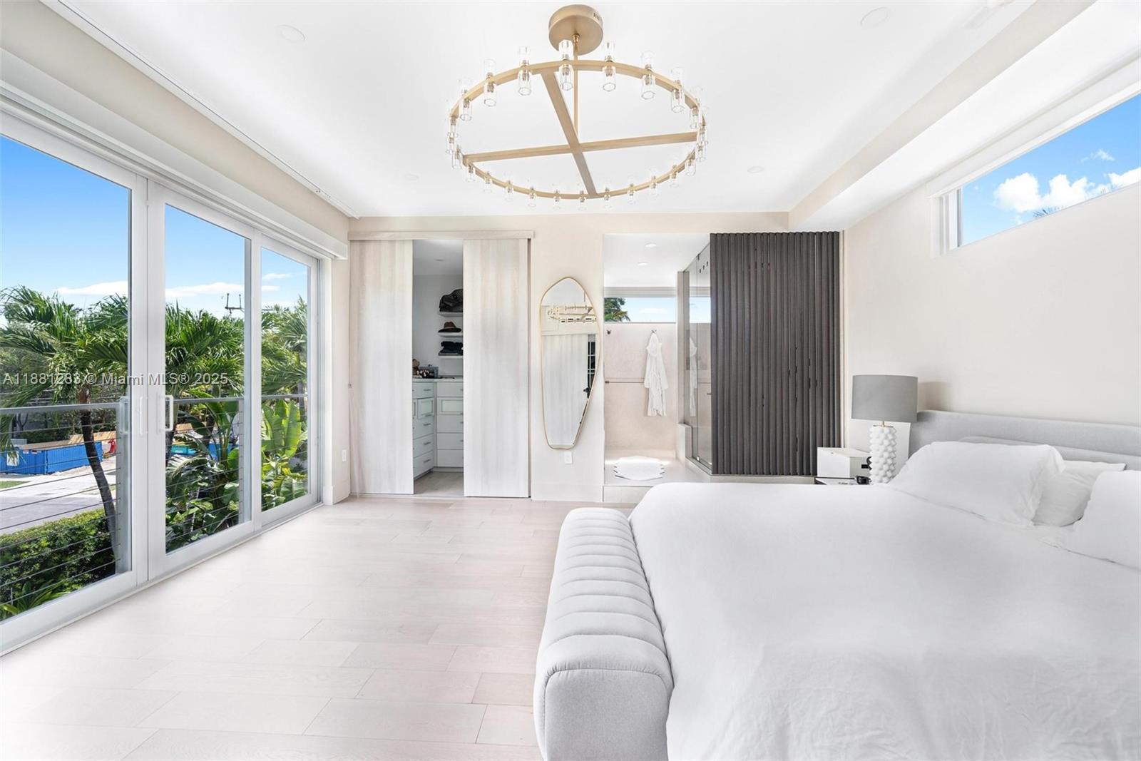520 E Dilido Dr, Miami Beach FL 33139