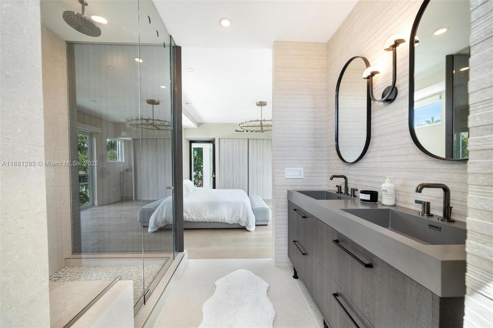 520 E Dilido Dr, Miami Beach FL 33139
