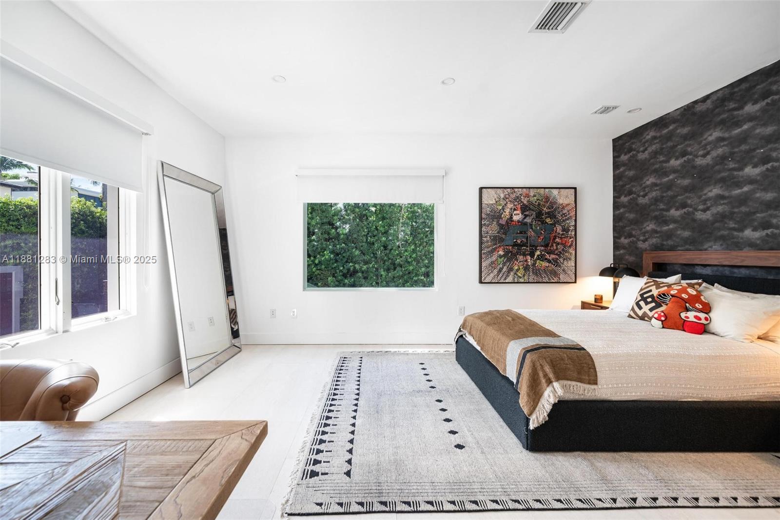 520 E Dilido Dr, Miami Beach FL 33139