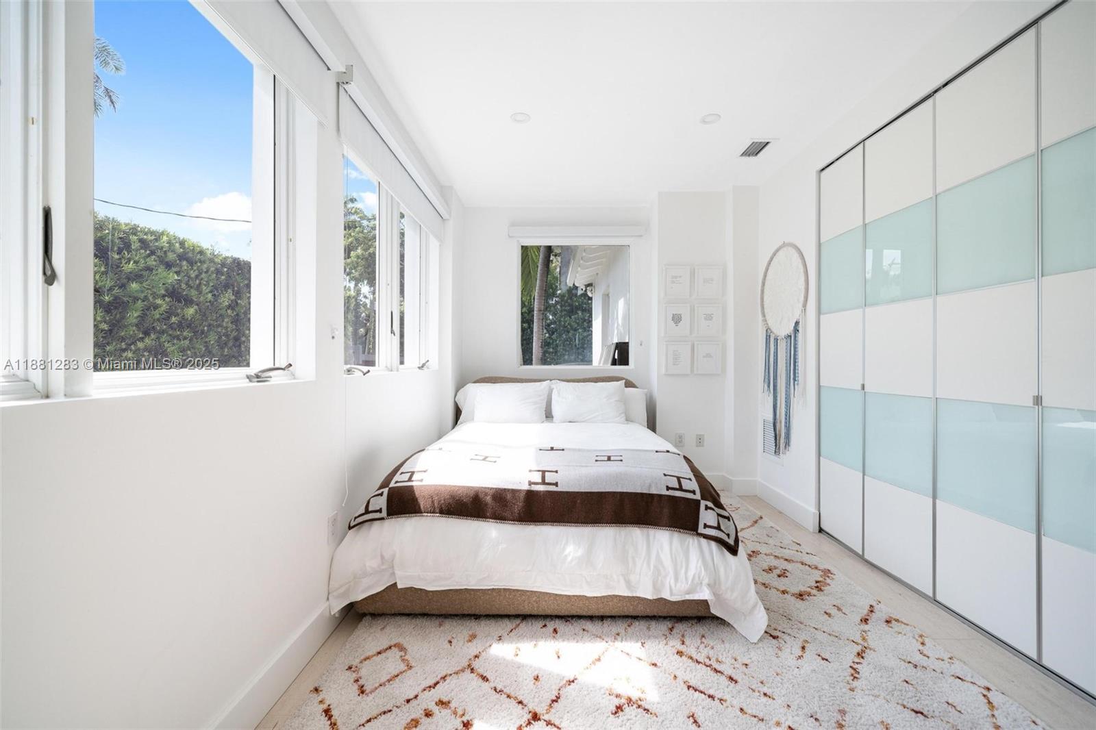 520 E Dilido Dr, Miami Beach FL 33139