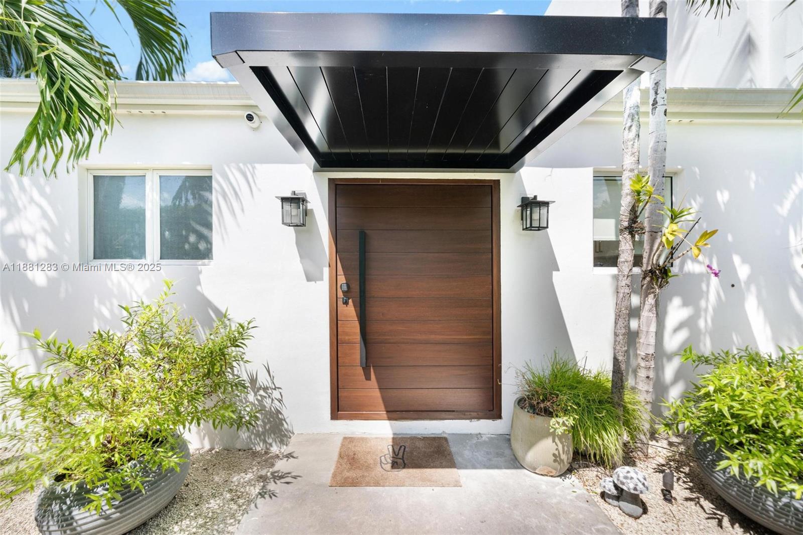 520 E Dilido Dr, Miami Beach FL 33139