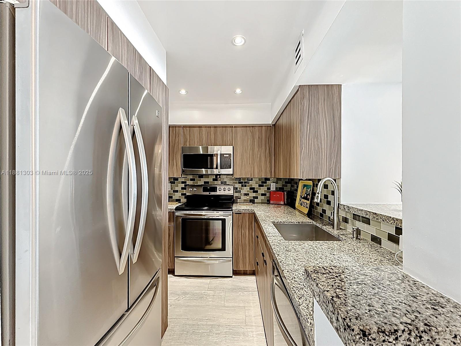 1000 West Ave #1409, Miami Beach FL 33139