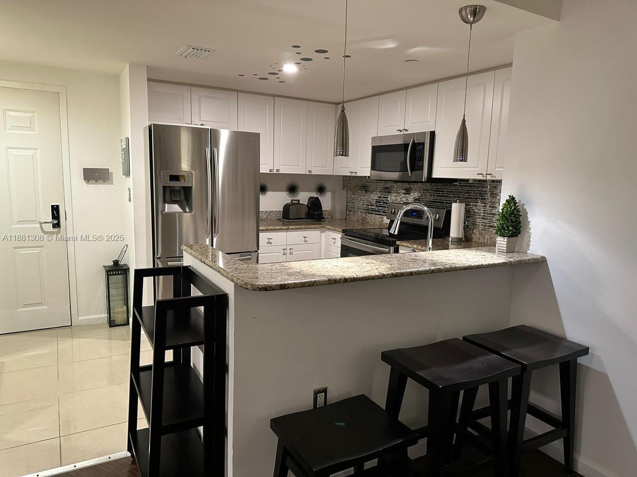 19501 S W country Club dr #1706, Aventura FL 33180