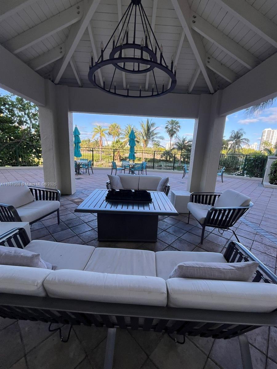 19501 S W country Club dr #1706, Aventura FL 33180