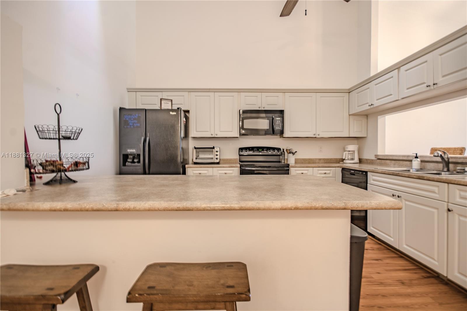 7652 S Pinewalk Dr S #139, Margate FL 33063