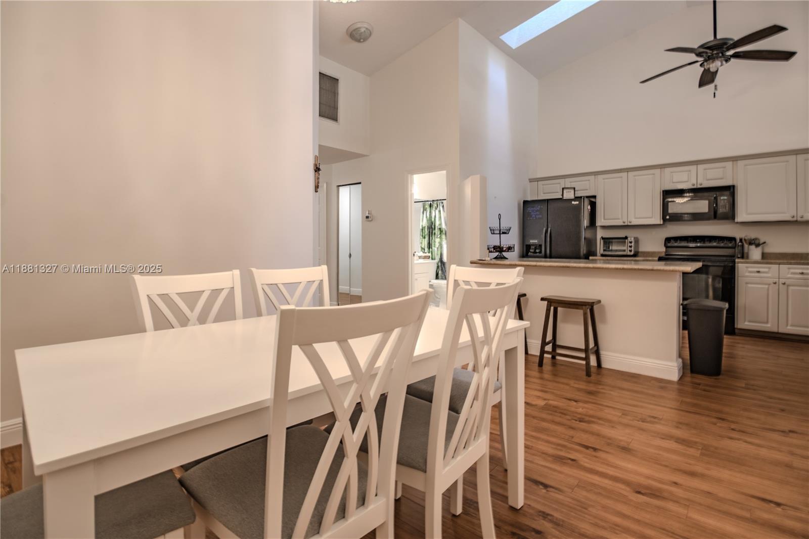 7652 S Pinewalk Dr S #139, Margate FL 33063