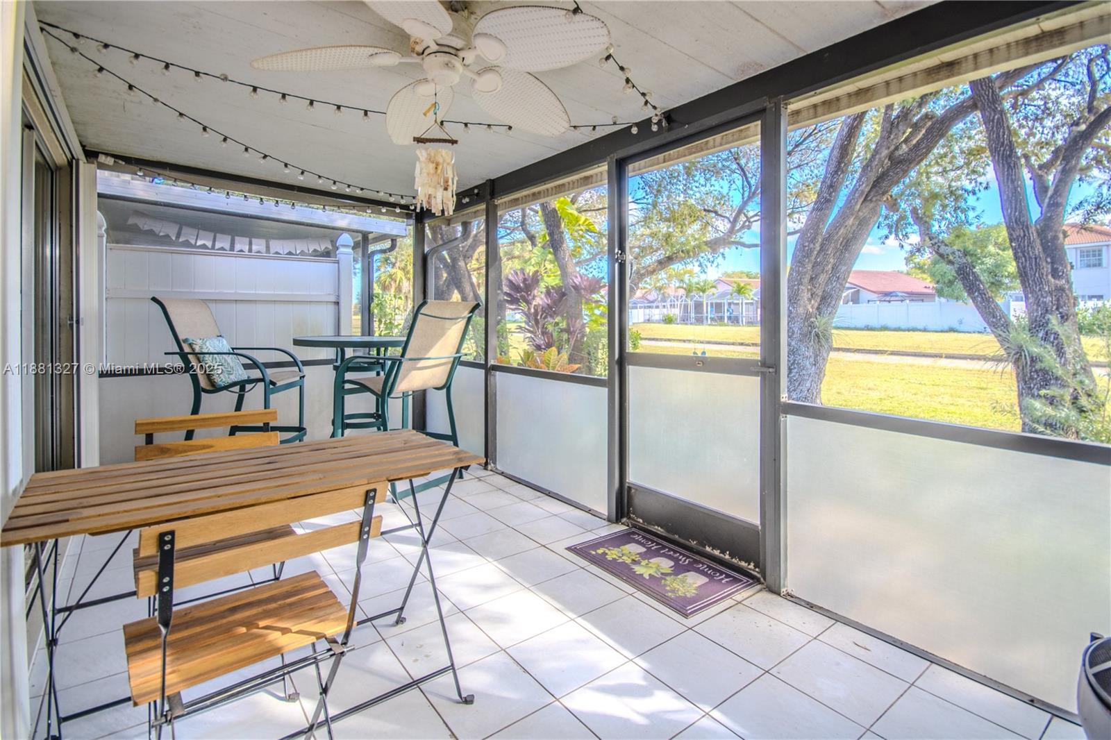 7652 S Pinewalk Dr S #139, Margate FL 33063