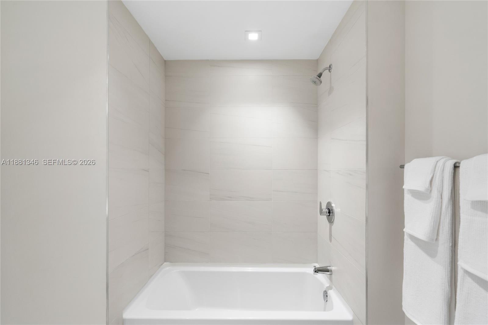 1116 N Ocean Blvd #1404, Pompano Beach FL 33062