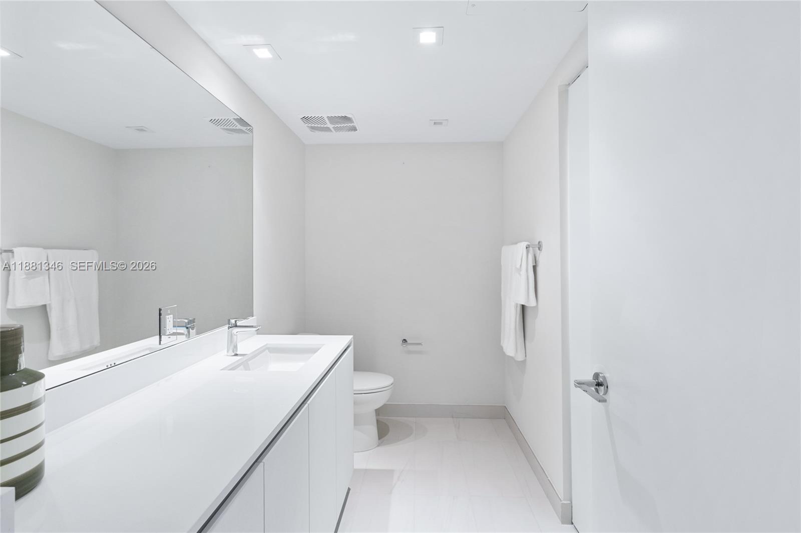 1116 N Ocean Blvd #1404, Pompano Beach FL 33062