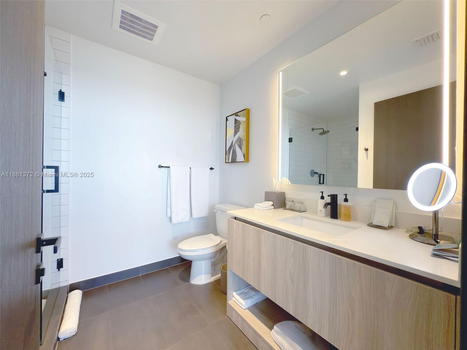398 NE 5th St #3810, Miami FL 33132