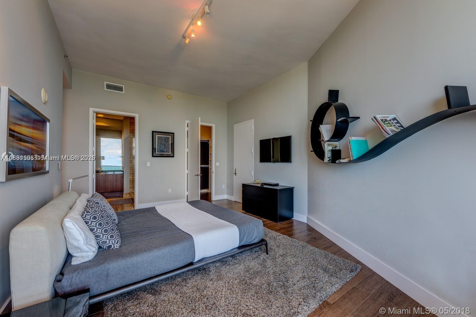 15811 Collins Ave #3205, Sunny Isles Beach FL 33160