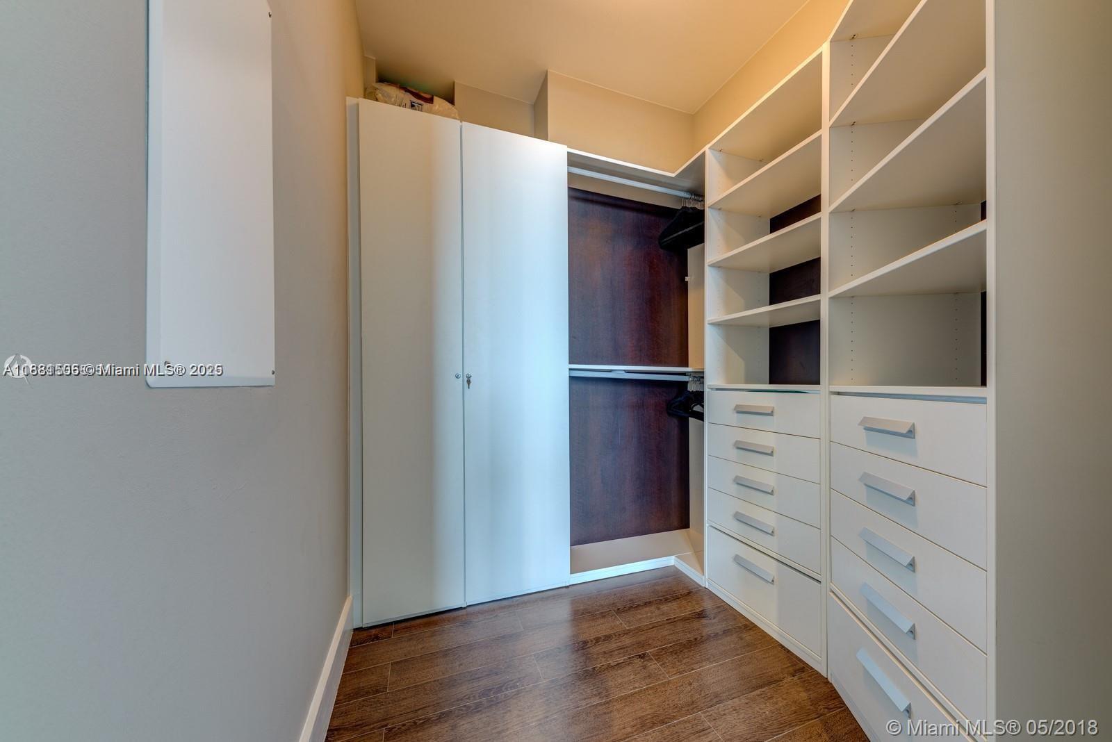 15811 Collins Ave #3205, Sunny Isles Beach FL 33160