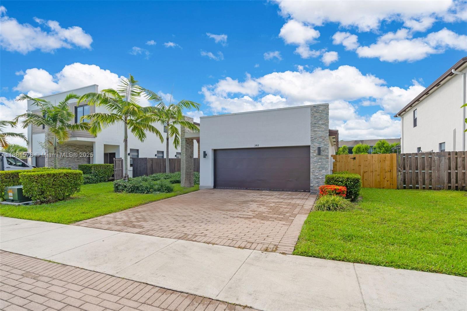 Miami FL 33179 - A11881578