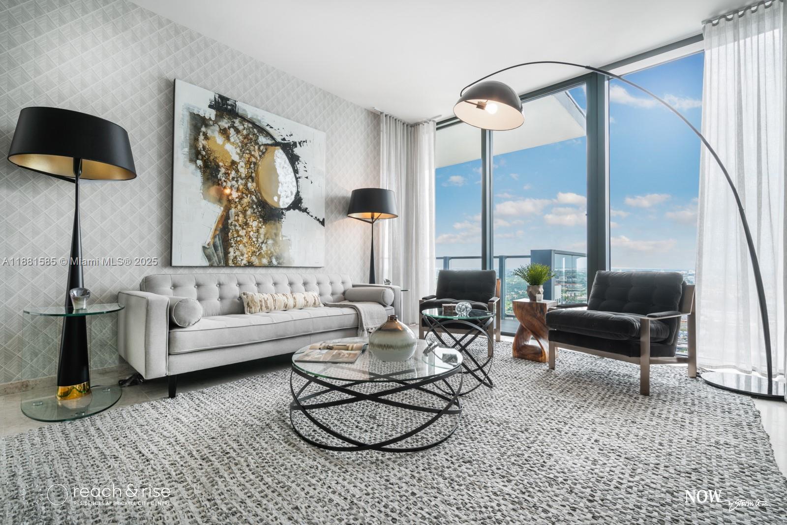 88 SW 7th St #2406, Miami FL 33130
