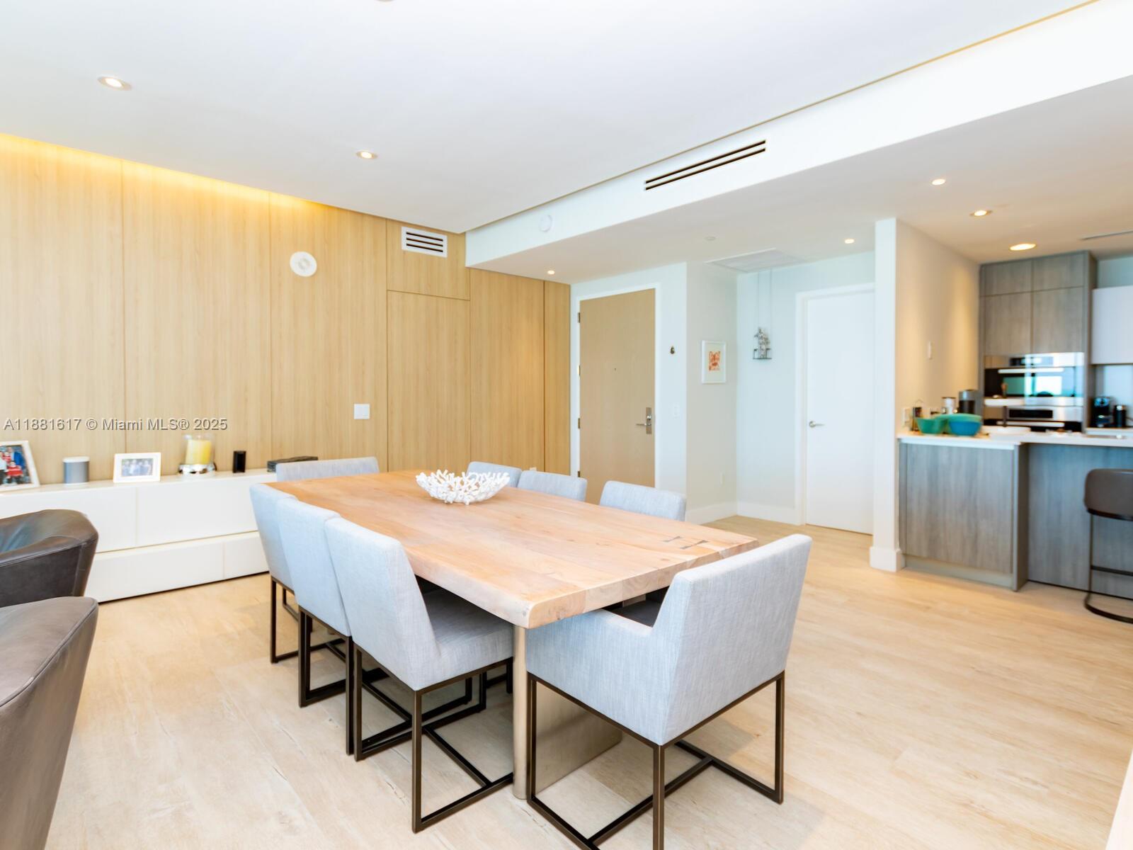 360 Ocean Dr #304S, Key Biscayne FL 33149