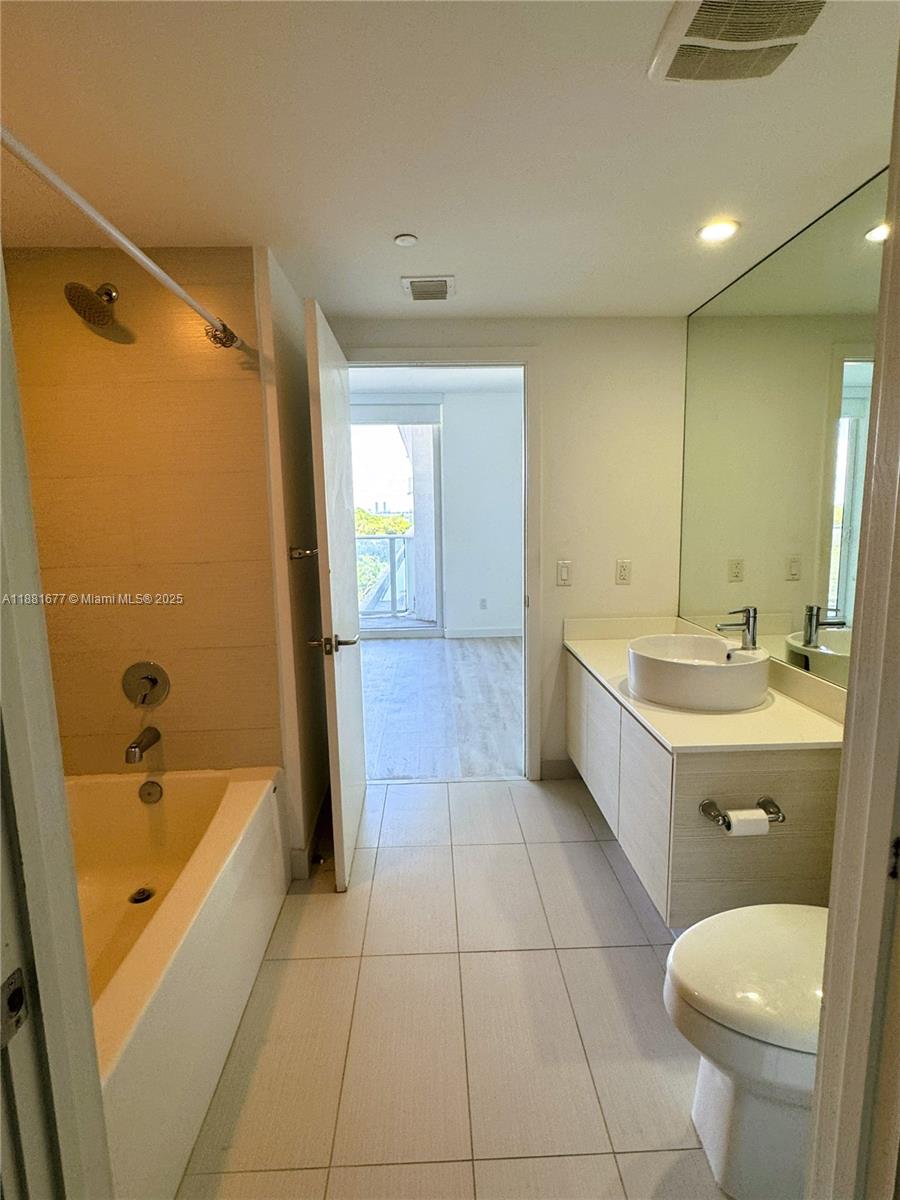 4250 Biscayne Blvd #707, Miami FL 33137