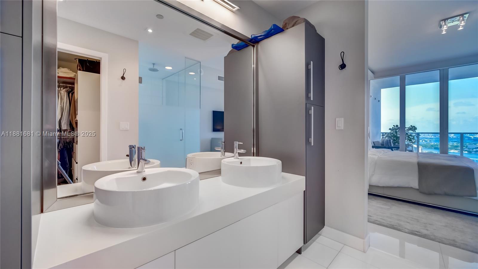 2020 N Bayshore Dr #3304, Miami FL 33137
