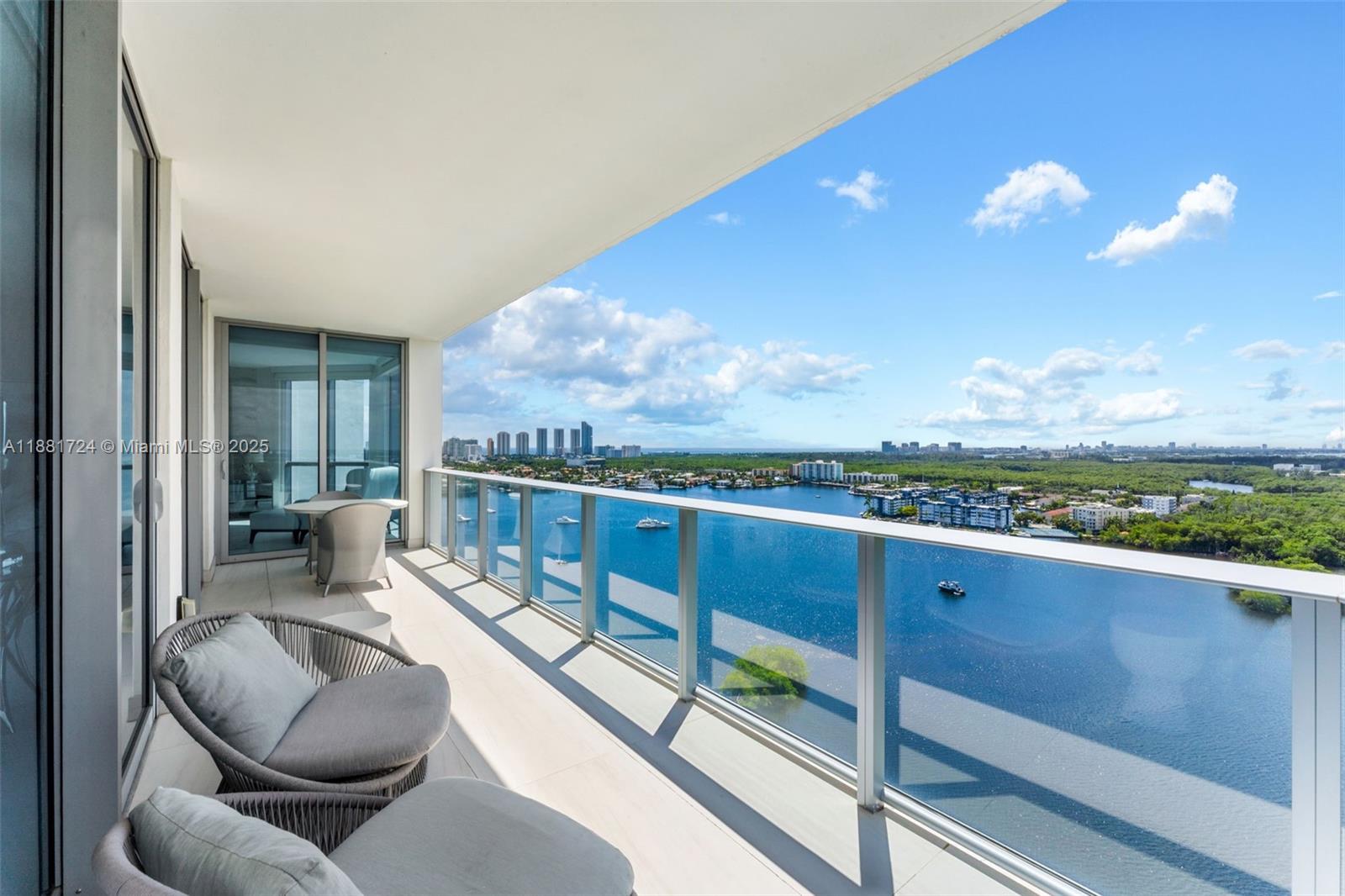 17111 Biscayne Blvd #2202, North Miami Beach FL 33160
