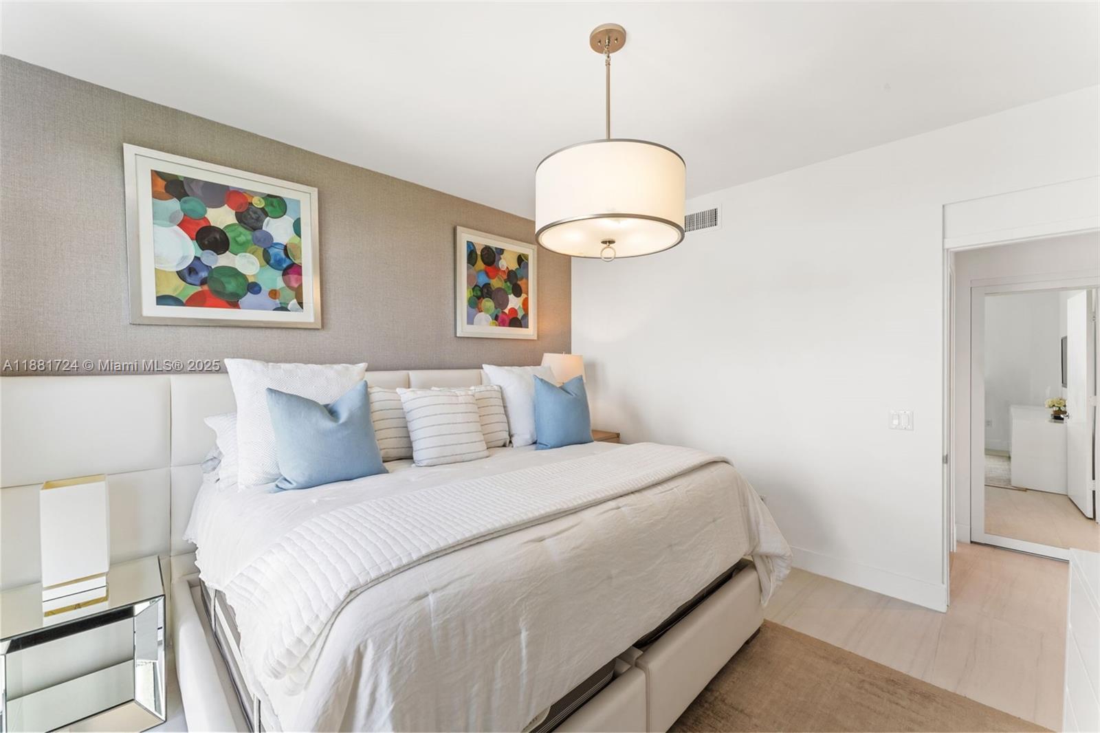 17111 Biscayne Blvd #2202, North Miami Beach FL 33160