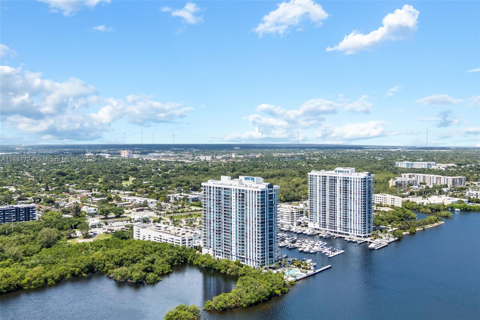 17111 Biscayne Blvd #2202, North Miami Beach FL 33160