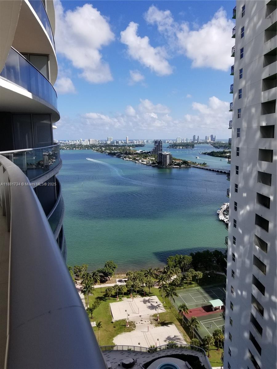 488 NE 18th St #2706, Miami FL 33132