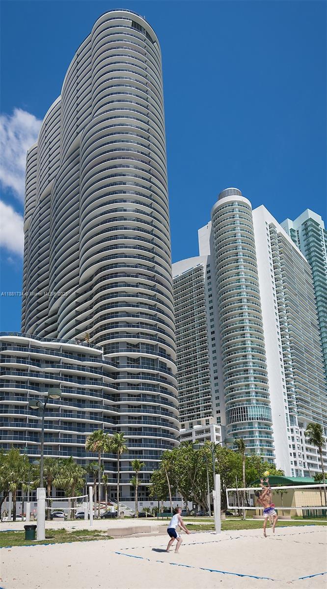 488 NE 18th St #2706, Miami FL 33132