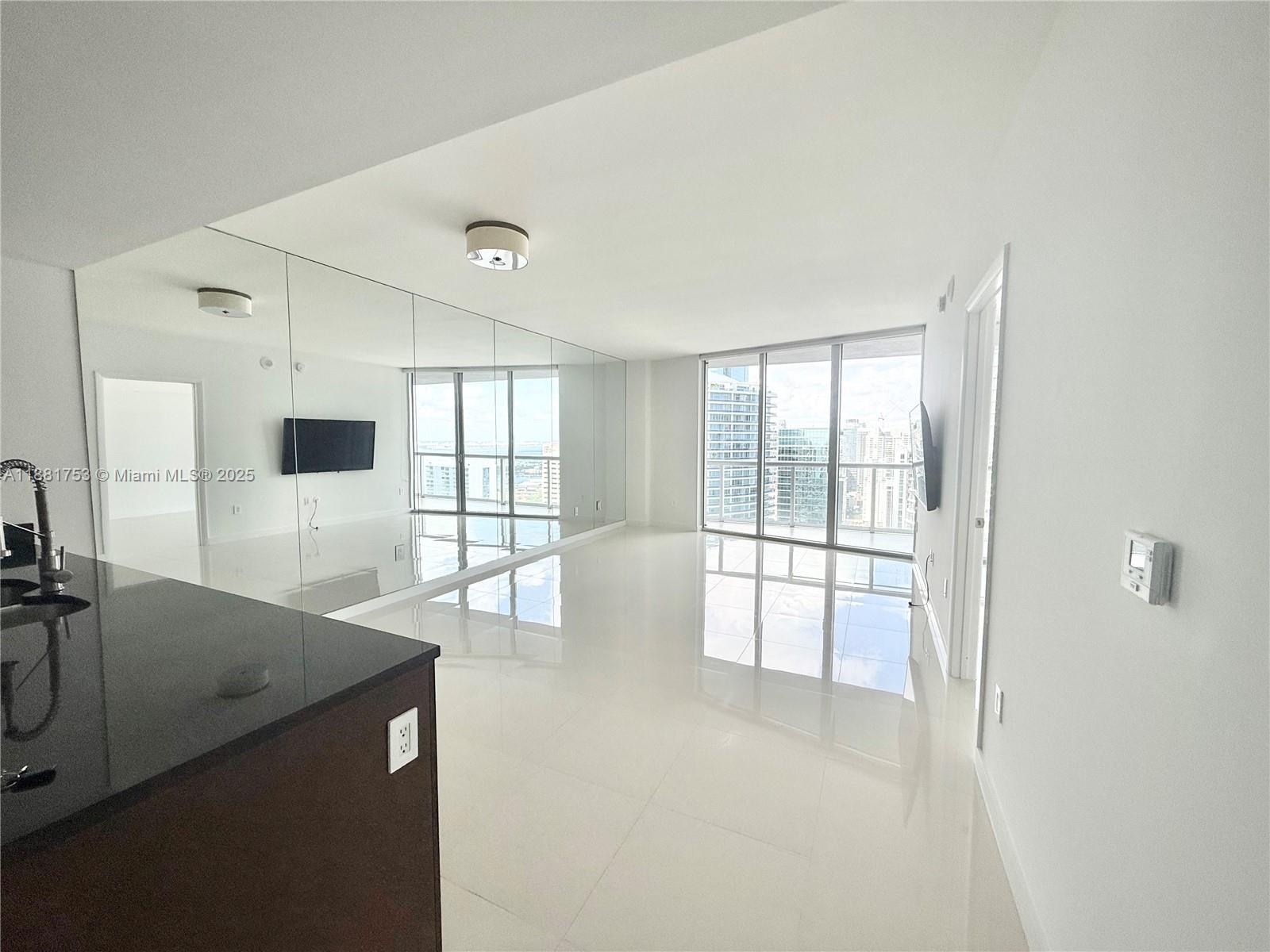 475 Brickell Ave #4812, Miami FL 33131