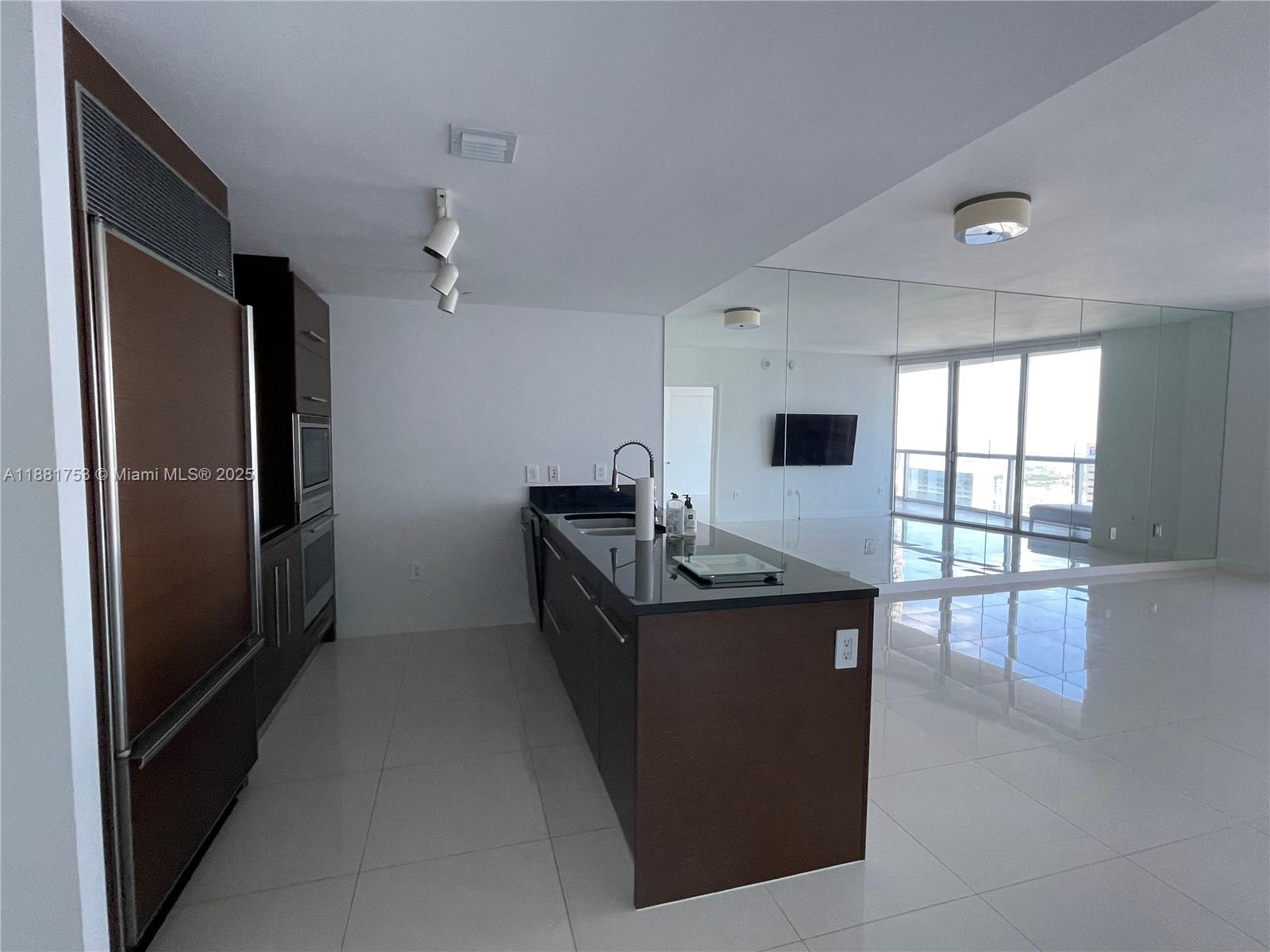 475 Brickell Ave #4812, Miami FL 33131