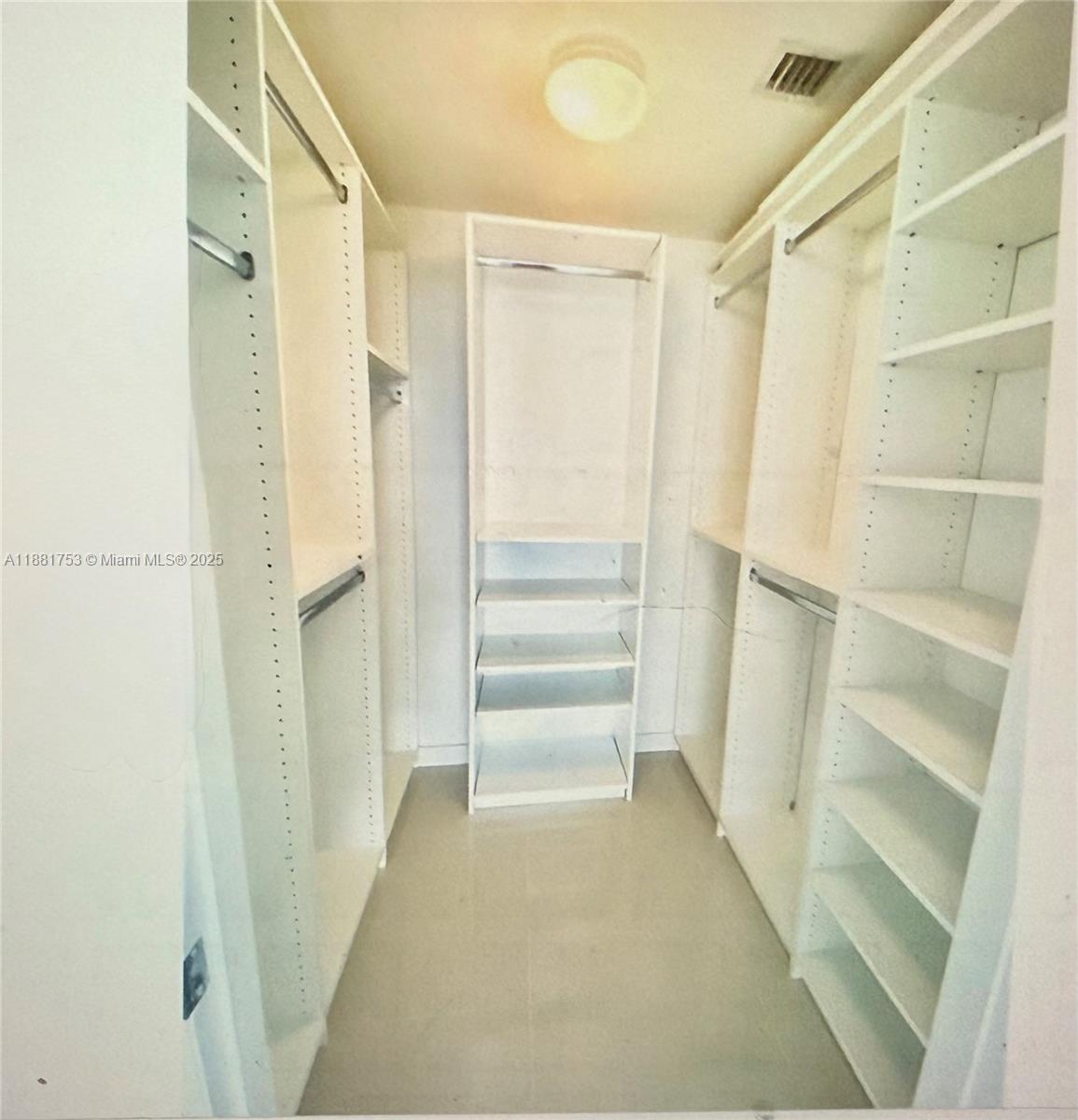 475 Brickell Ave #4812, Miami FL 33131