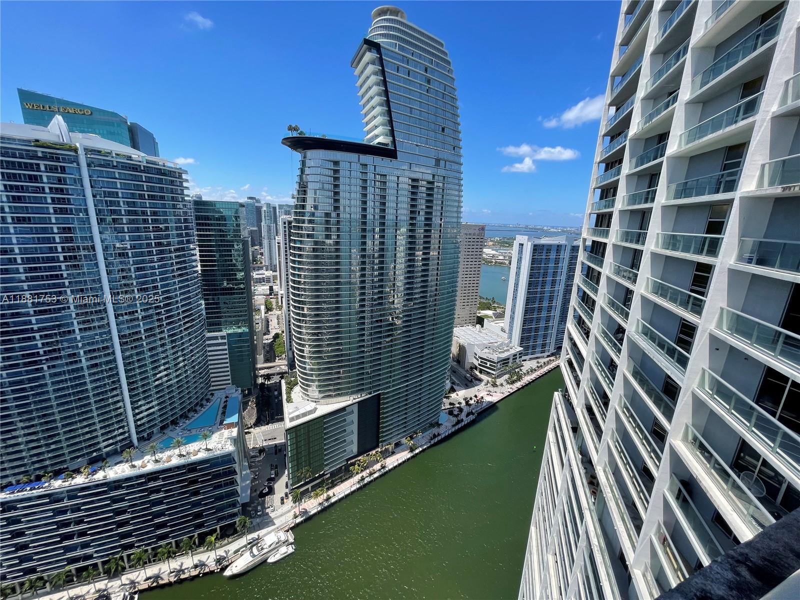 475 Brickell Ave #4812, Miami FL 33131