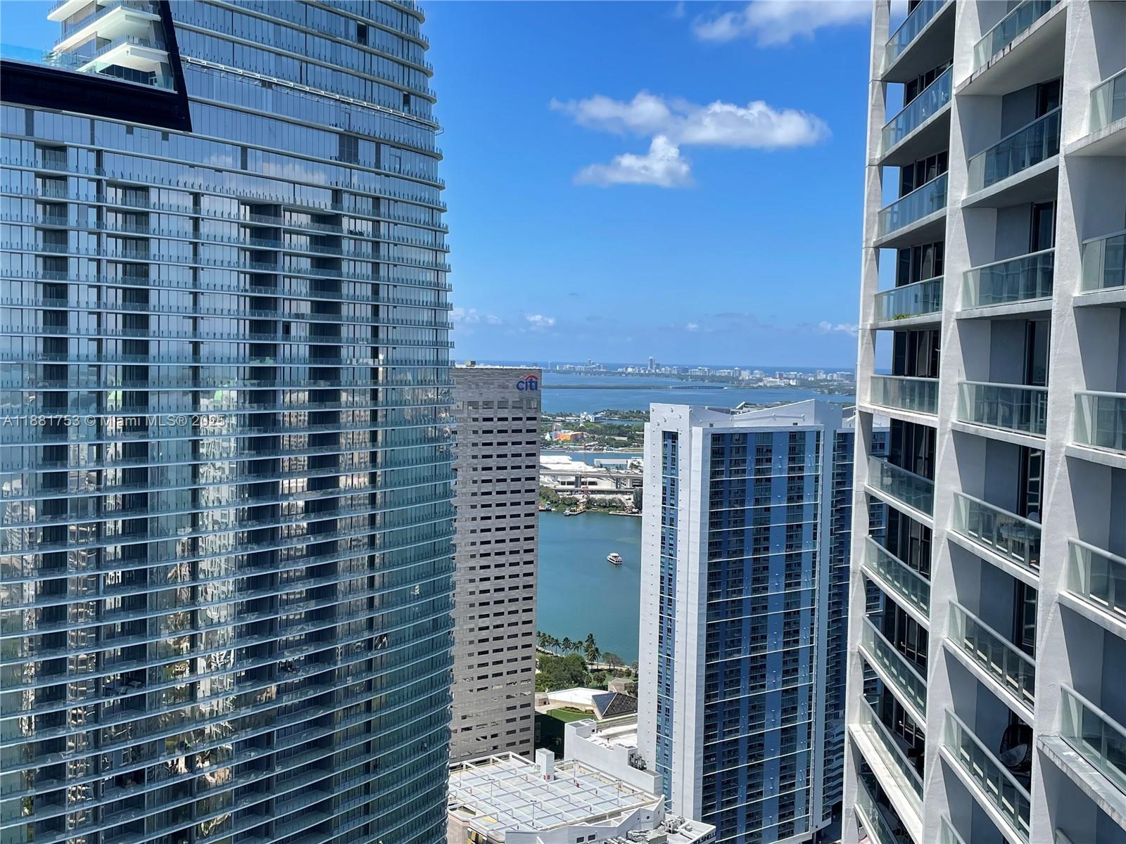 475 Brickell Ave #4812, Miami FL 33131