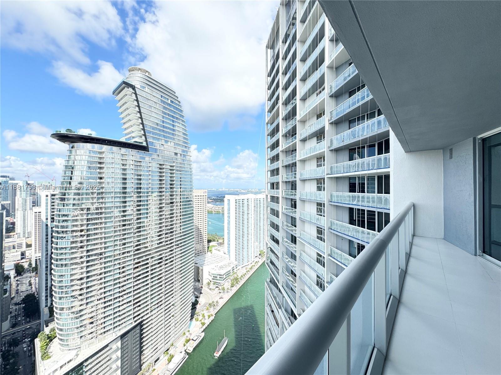 475 Brickell Ave #4812, Miami FL 33131