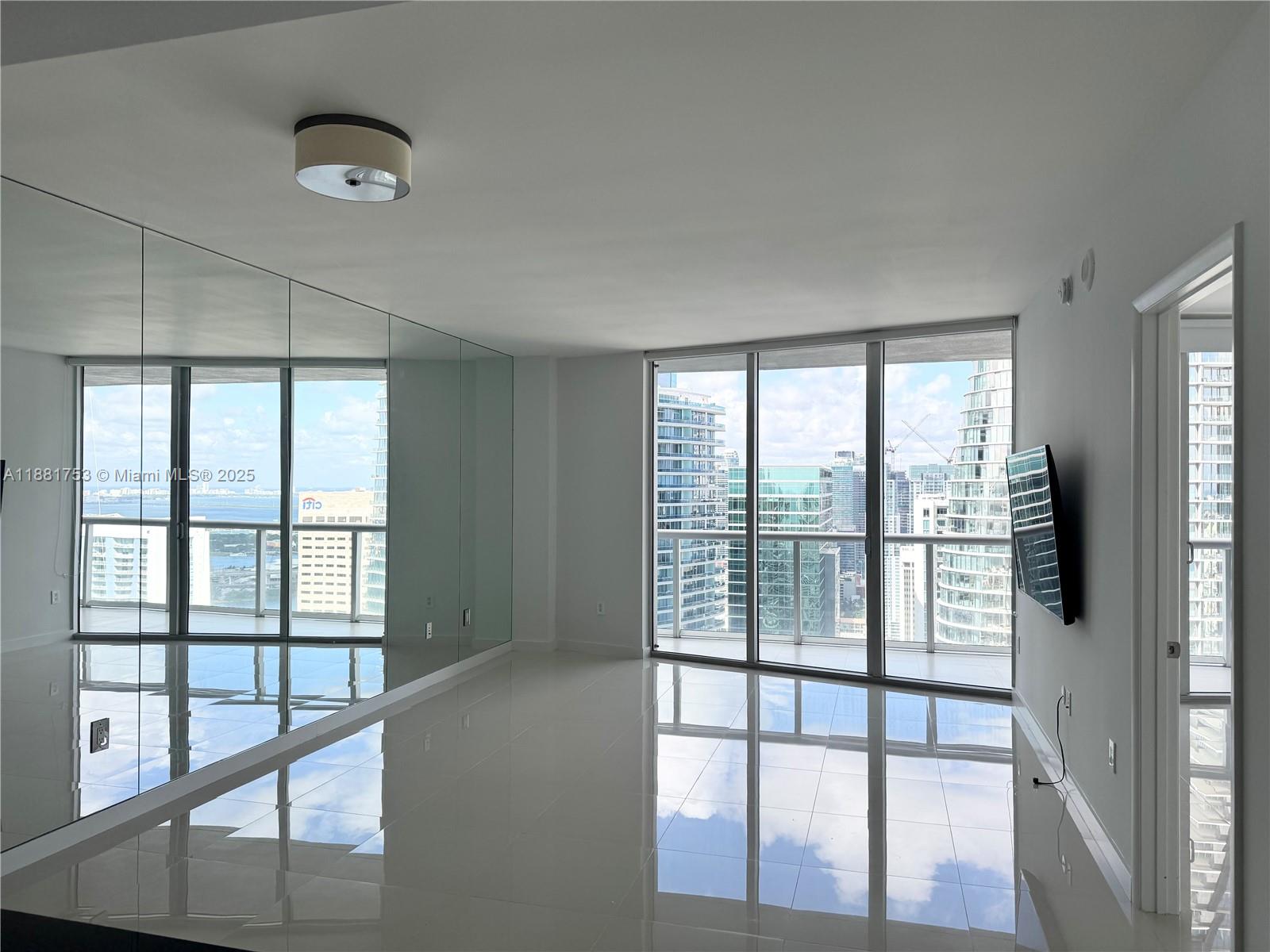 475 Brickell Ave #4812, Miami FL 33131
