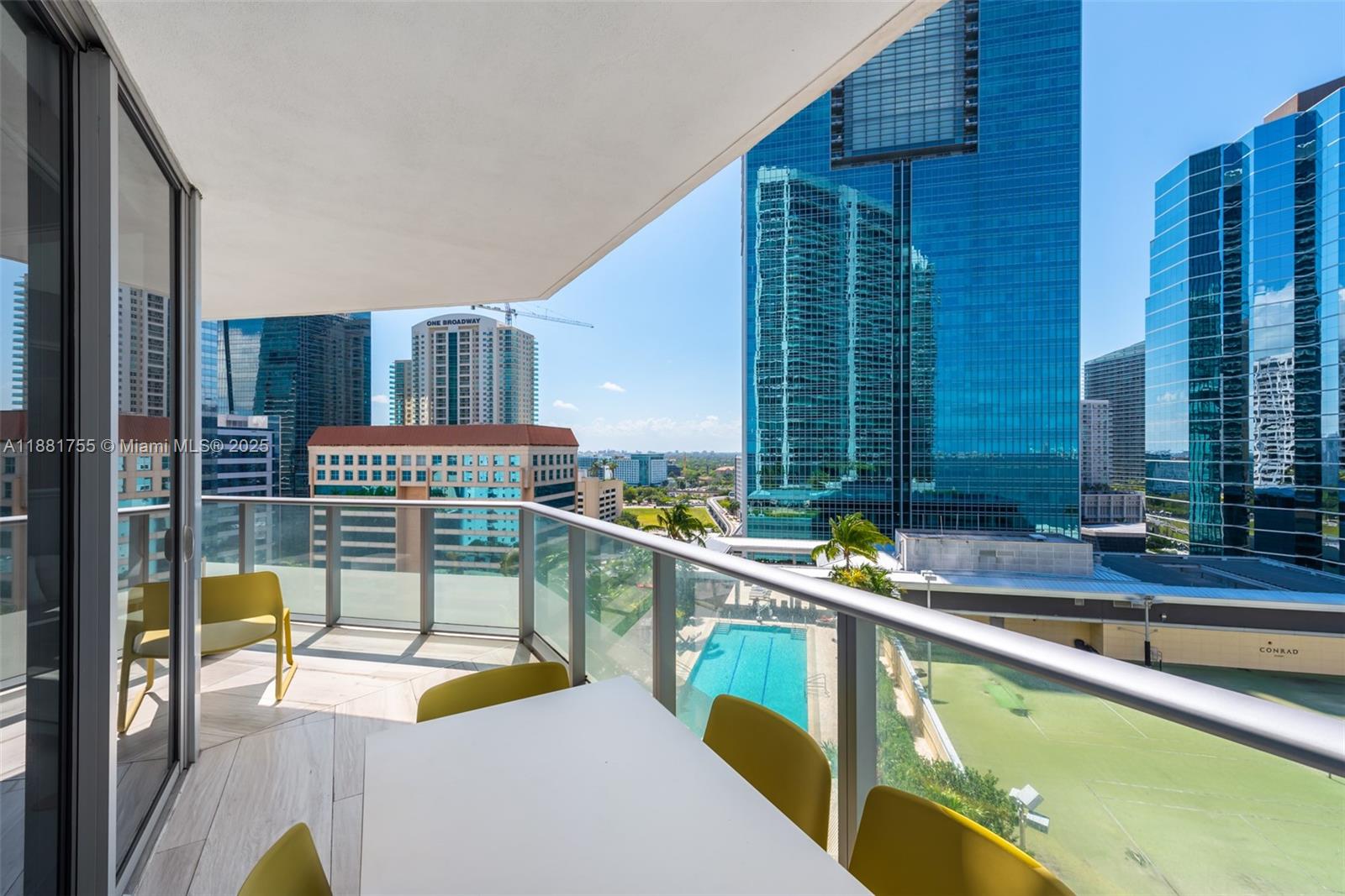 1300 Brickell Bay Dr #1702, Miami FL 33131