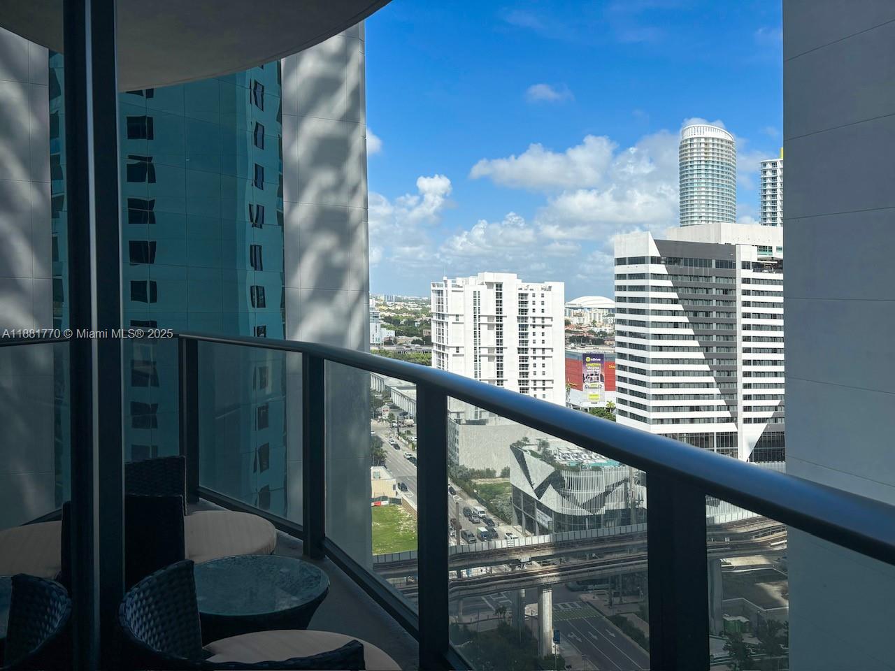 55 SW 9th St #1808, Miami FL 33130
