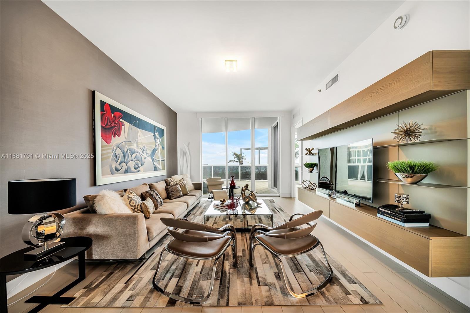 15901 Collins Ave #404, Sunny Isles Beach FL 33160