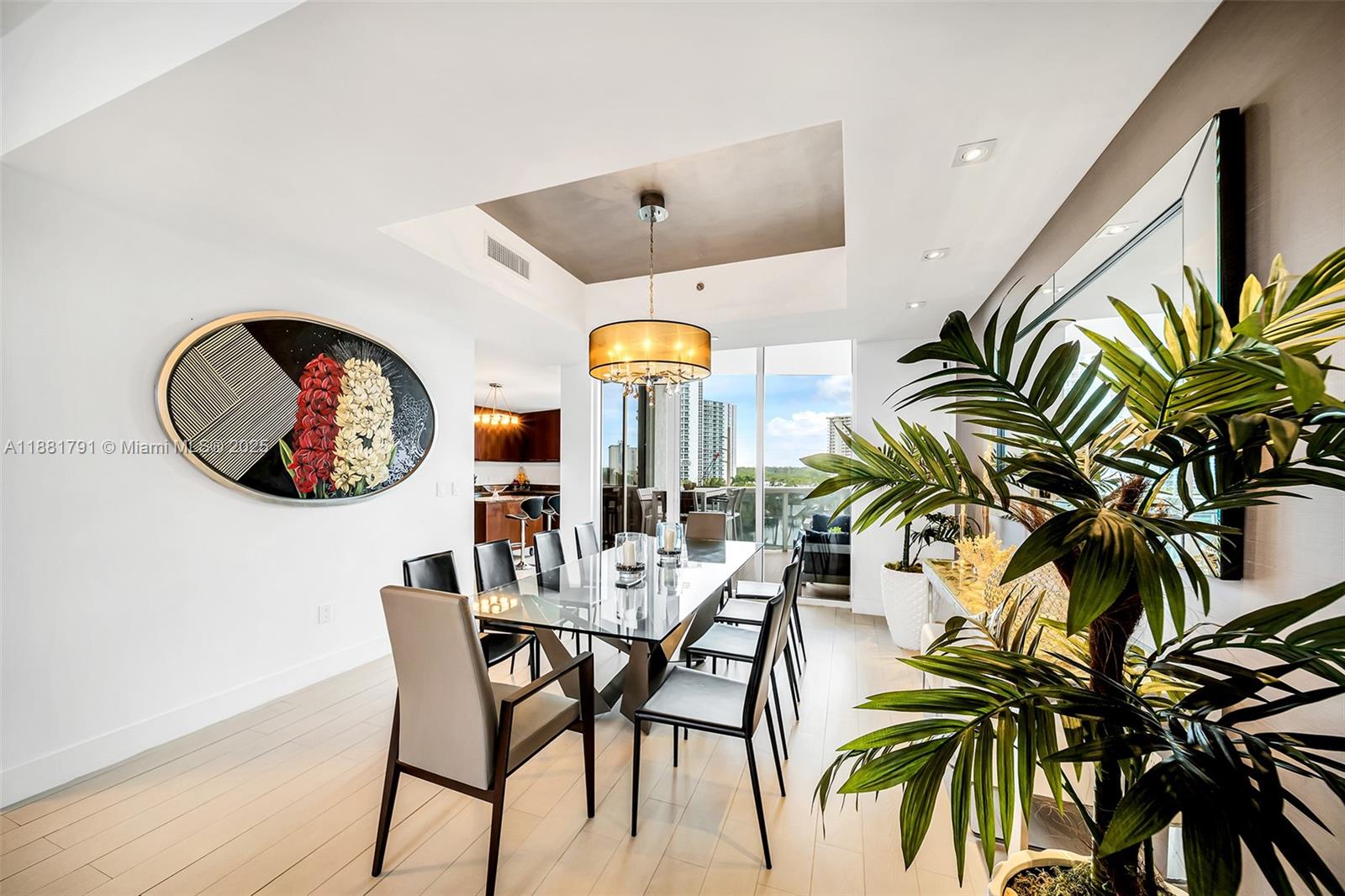 15901 Collins Ave #404, Sunny Isles Beach FL 33160