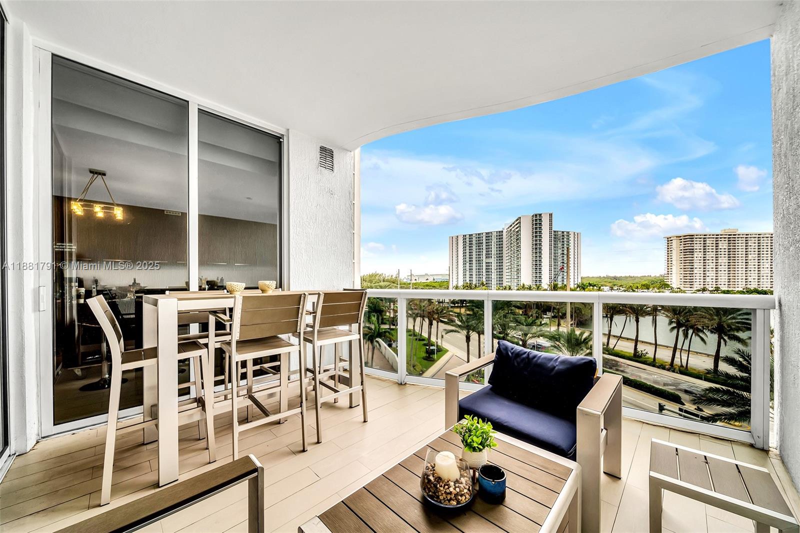 15901 Collins Ave #404, Sunny Isles Beach FL 33160