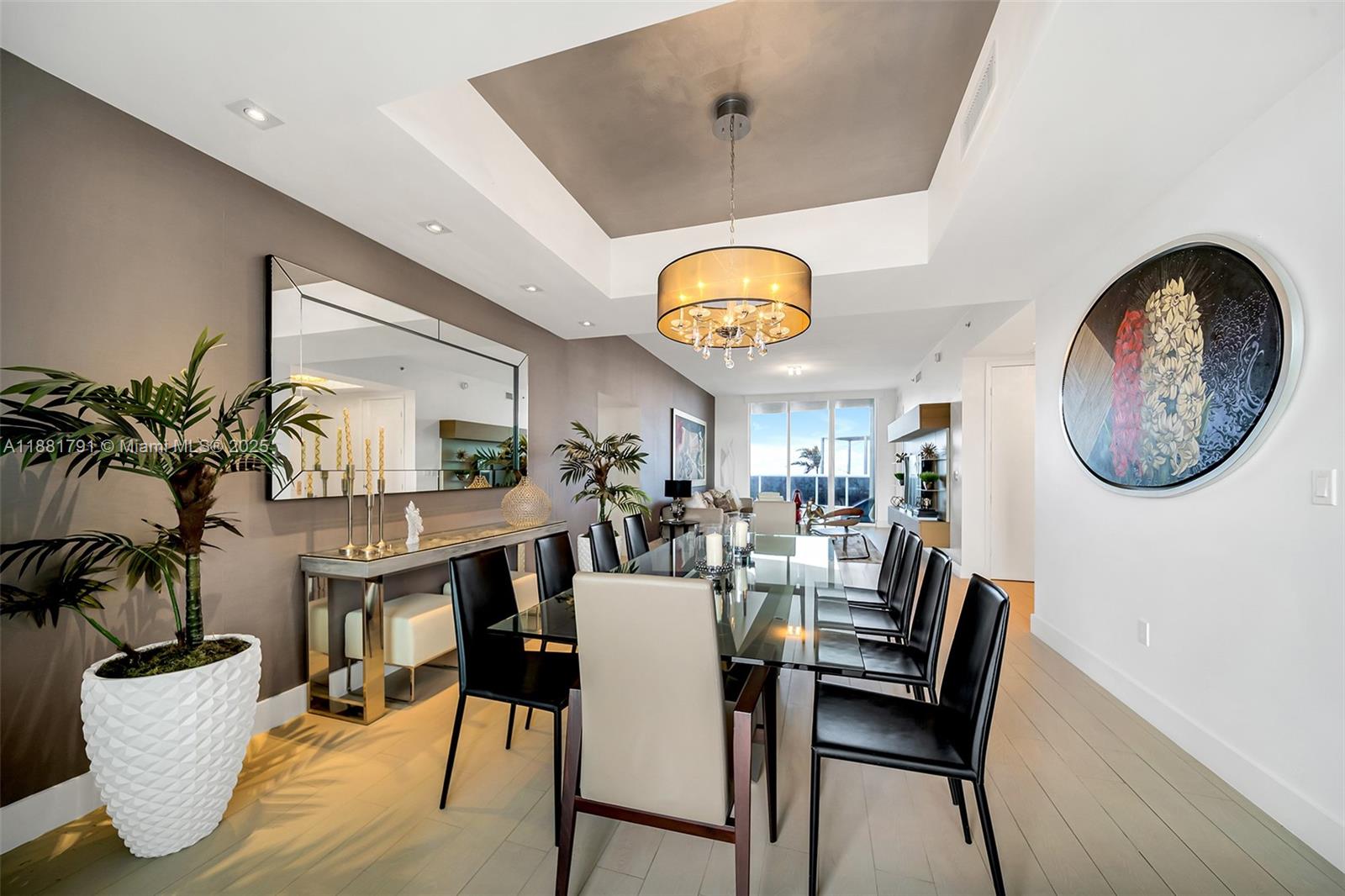 15901 Collins Ave #404, Sunny Isles Beach FL 33160