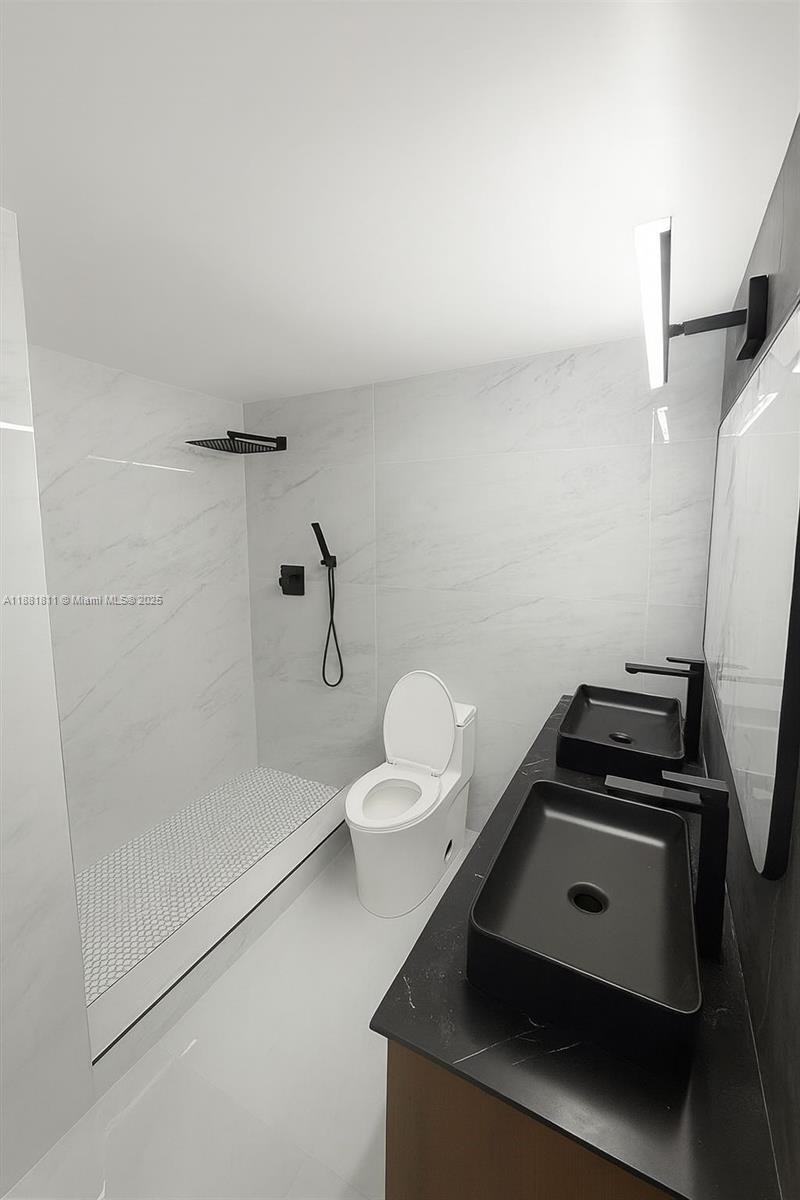 1000 West Ave #211, Miami Beach FL 33139