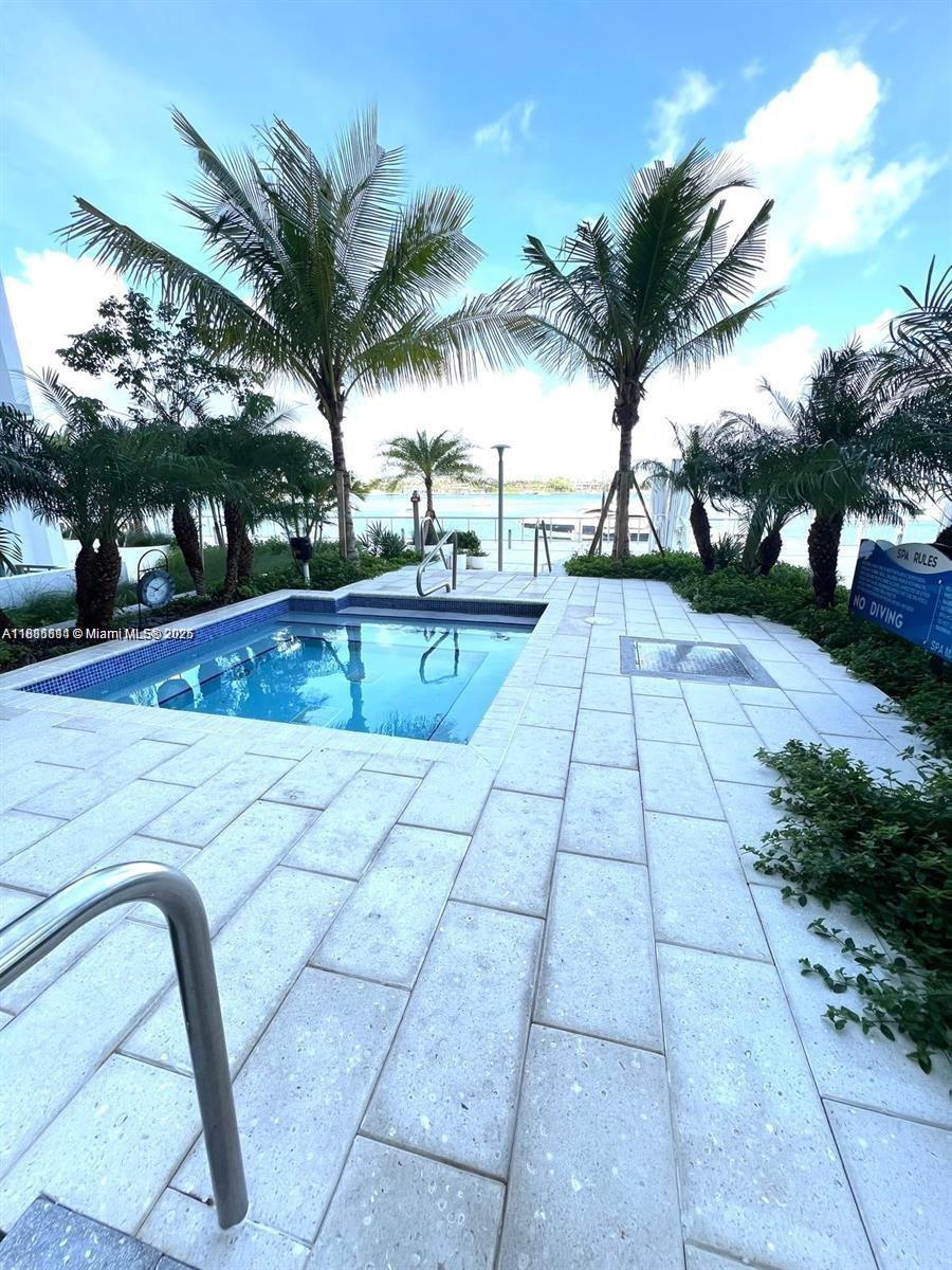 1000 West Ave #211, Miami Beach FL 33139