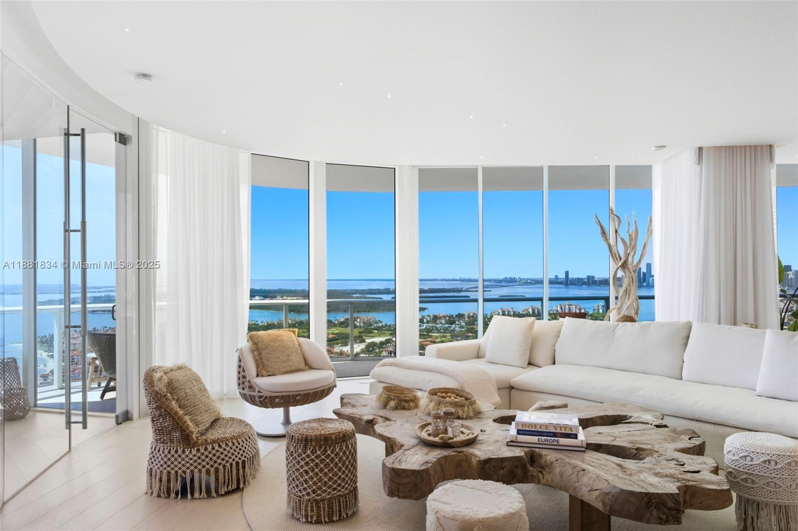 100 S Pointe Dr #3803, Miami Beach FL 33139