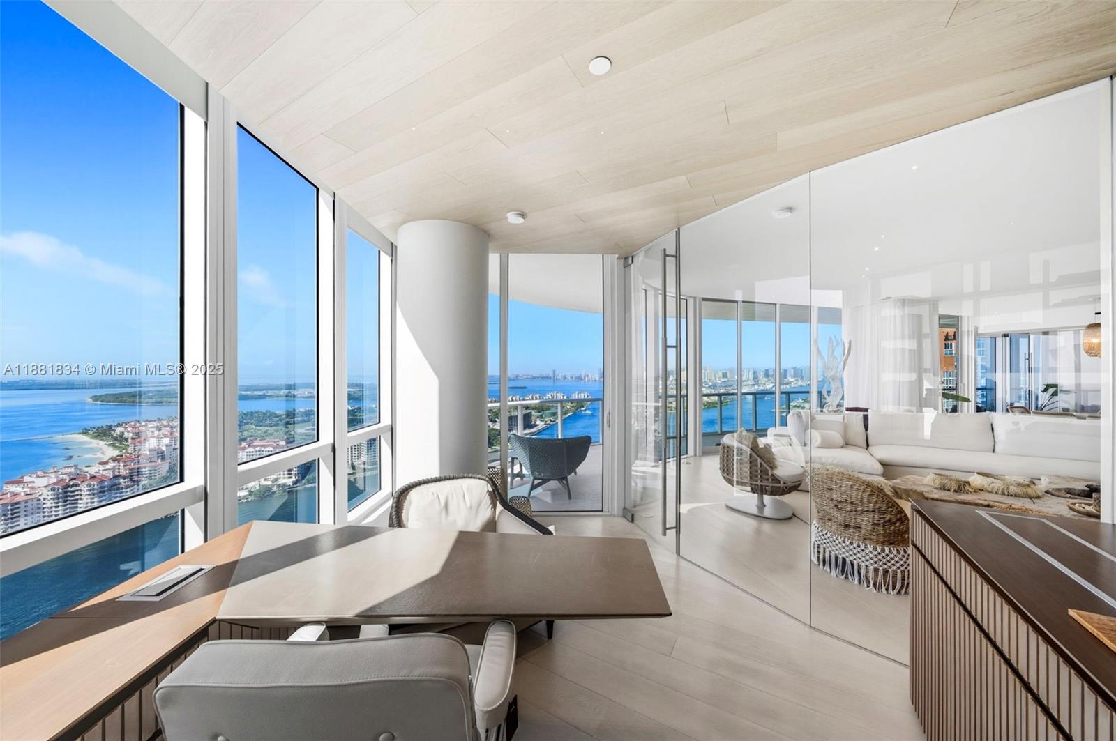 100 S Pointe Dr #3803, Miami Beach FL 33139